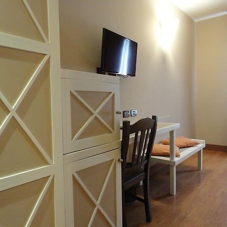 Hotel Vazzana ヴォルピャーノ エクステリア 写真