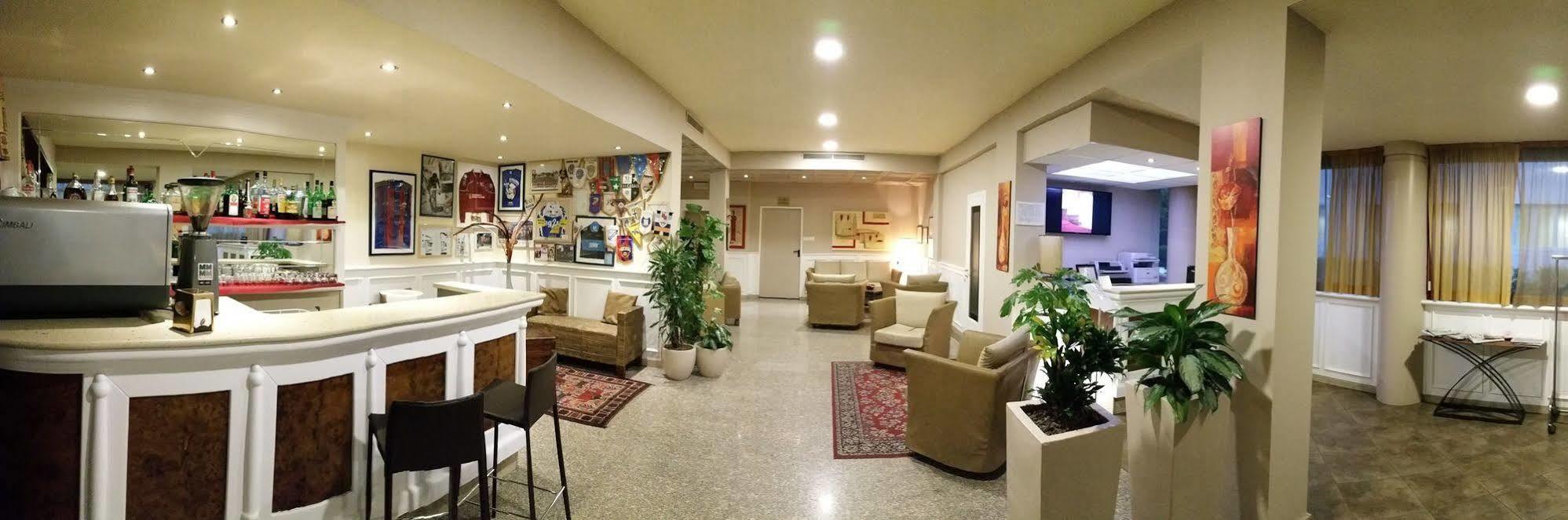 Hotel Vazzana ヴォルピャーノ エクステリア 写真